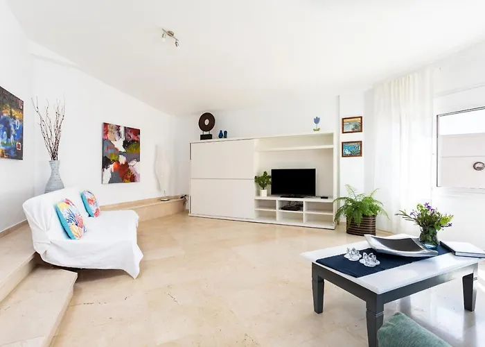 Вилла Casa Ajabo With Heateable Pool *