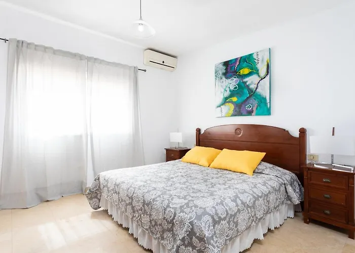 Casa Ajabo With Heateable Pool * Адехе