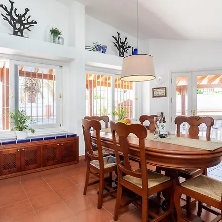 Casa Ajabo With Heateable Pool *