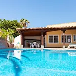 Casa Ajabo With Heateable Pool Villa Costa Adeje (Tenerife)