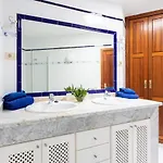 Casa Ajabo With Heateable Pool Vila *