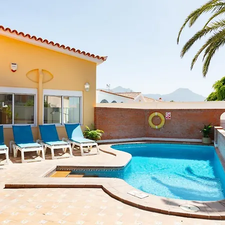 Casa Ajabo With Heateable Pool 阿德耶